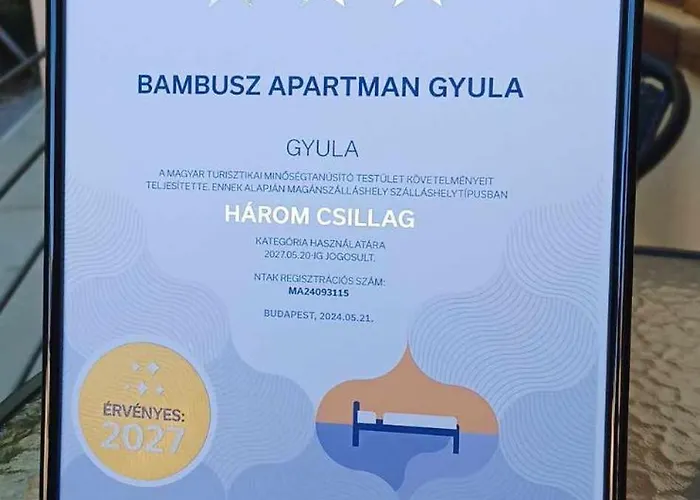 Bambusz * Gyula